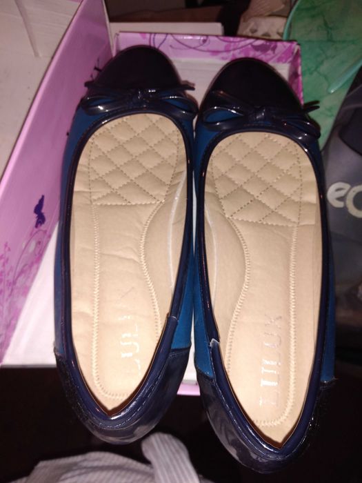 Vând balerini foarte comozi