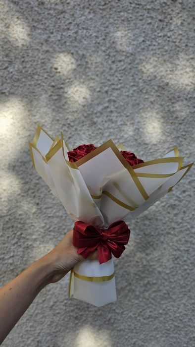 Buchet trandafiri din satin