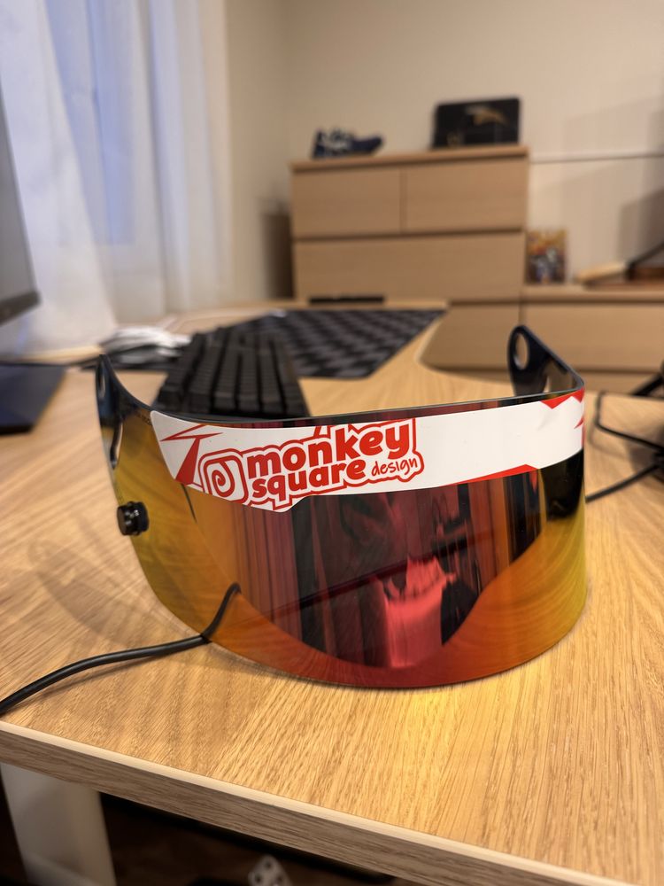 Каска Arai SK-6 + три визьора
