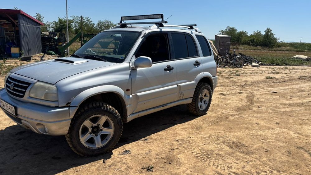 Suzuki Grand Vitara 4 x 4