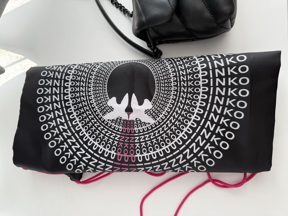 НОВА! Оригинална дамска чанта на Pinko, черен цвят, естествена кожа