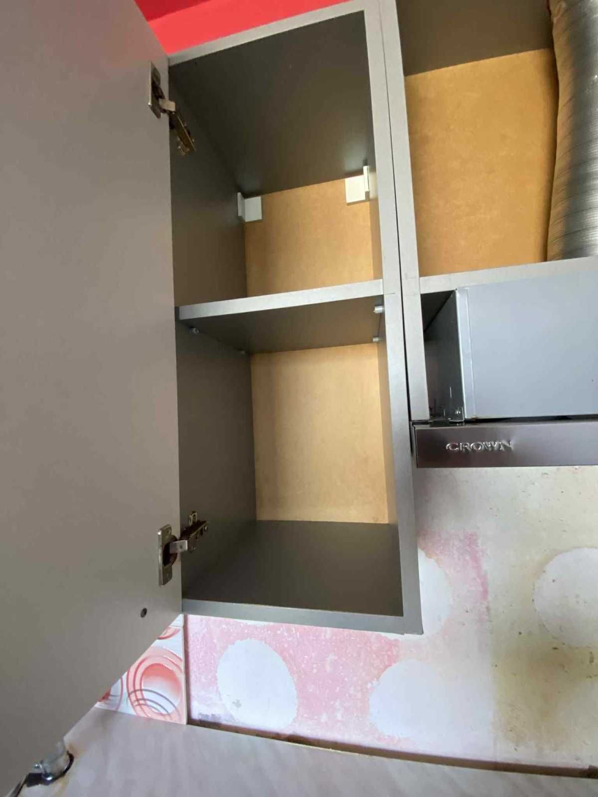 Кухня червен гланц 3,70 м