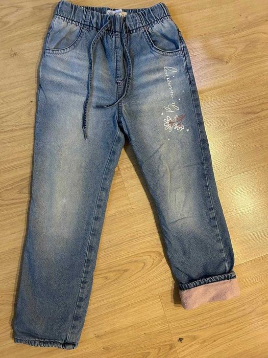 продам все вещи на девочку 4-6 лет за 7000 тенге