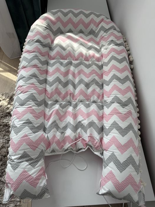 Baby nest roz cu gri nou nout