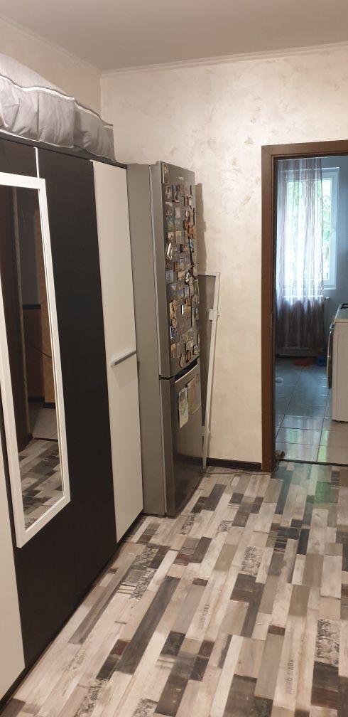 Apartament 2 camere semidecomandat Galați, Micro 17, etaj 2.