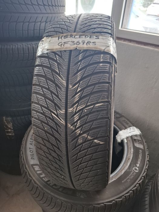 235 60 18 Michelin  дот 39 21  4броя  зимни  цената еза 1 брой