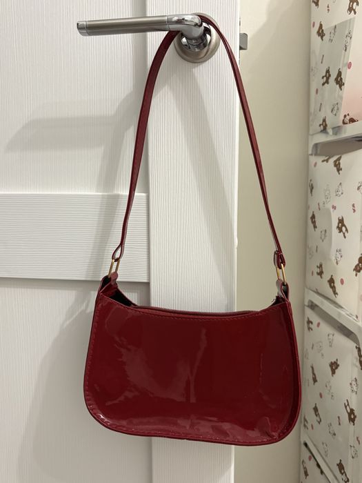 Сумка красная лакированная