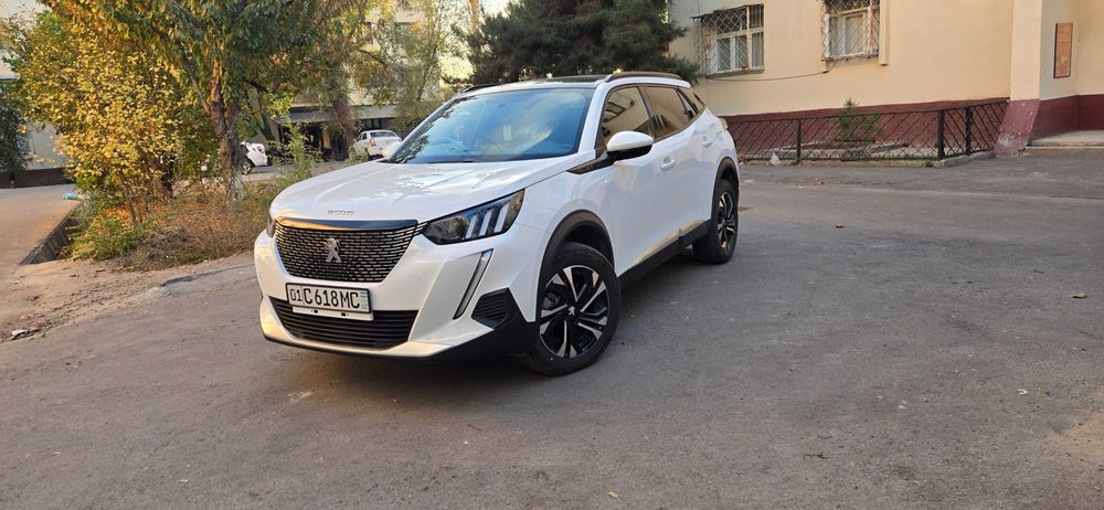 Peugeot 2008  БЕНЗИН