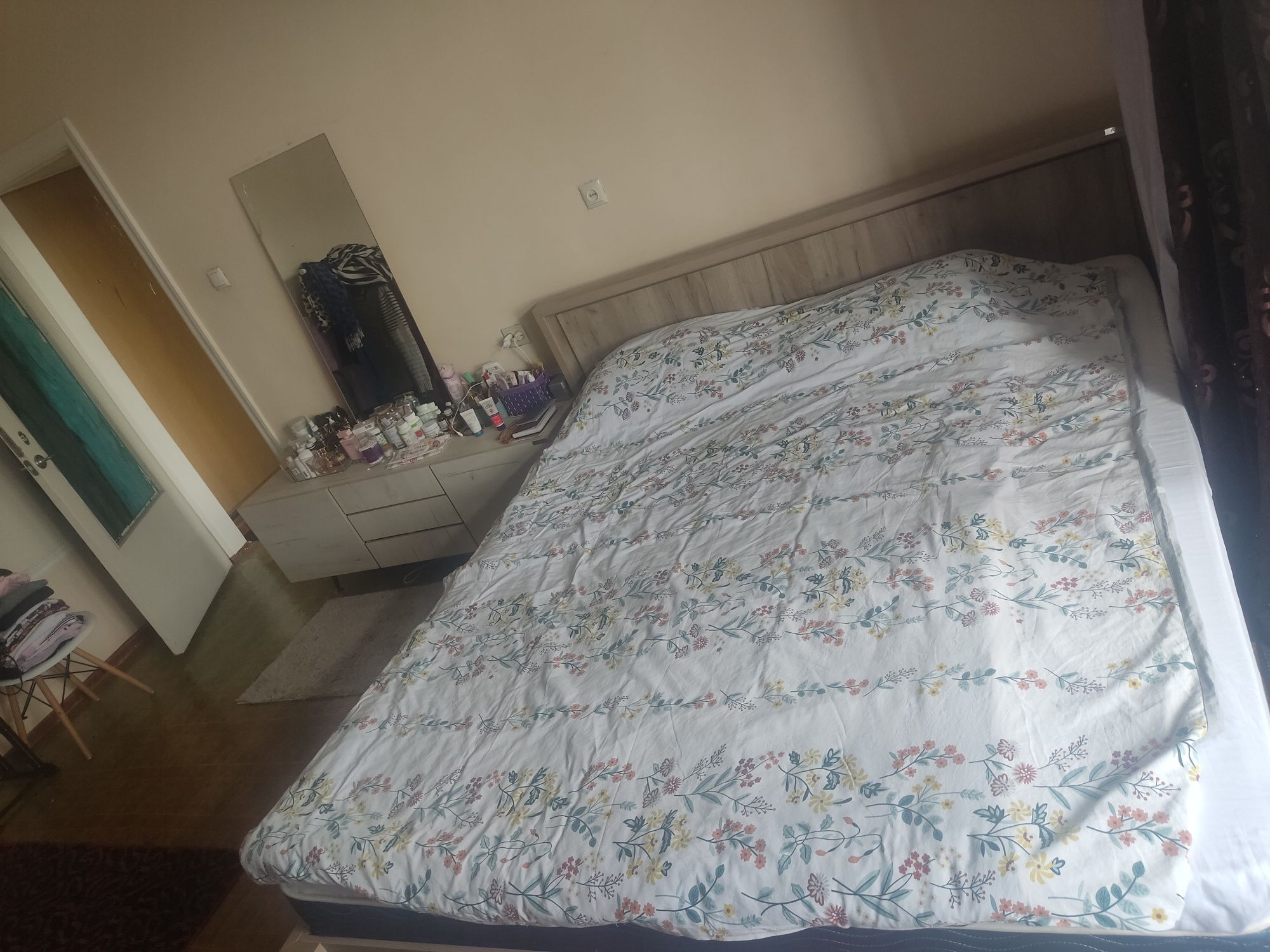 Ayol Qizlarga Uy Markazda Dom