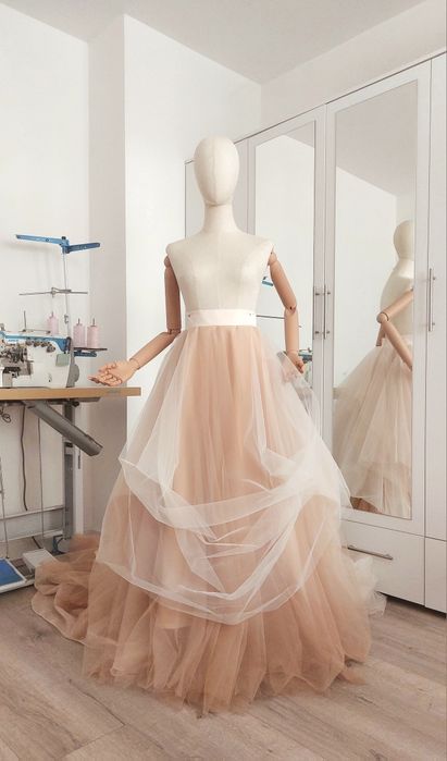 Булчинска рокля Бална пола Екрю Бежаво Пухкава Обемна Тюл Омбре