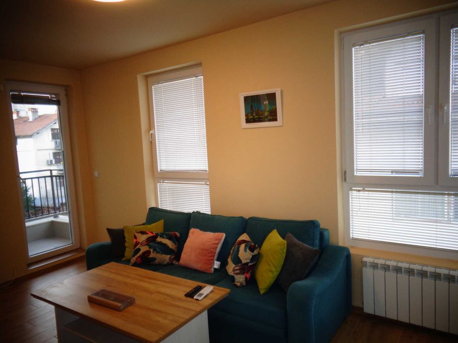 Близо до пл.Знаме на мира, след ремонт, напълно обзаведен и оборудван