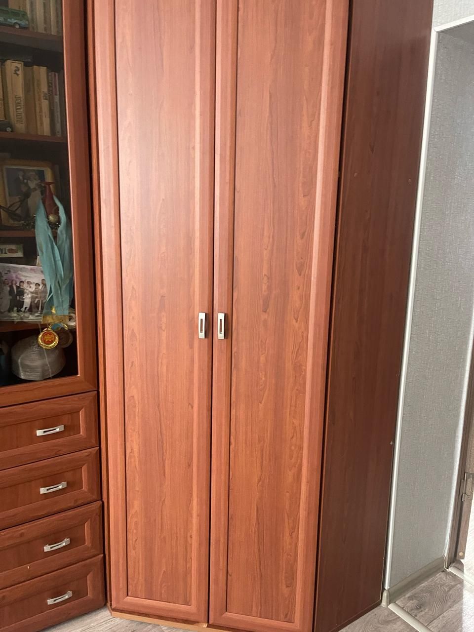 продам стенку в хорошем состоянии