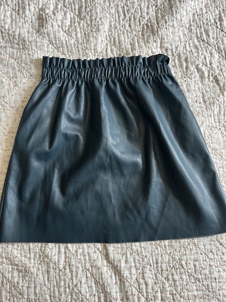 Джинсы Зара , брюки, юбка - брюки, босоножки новые 46-48 размер Zara
