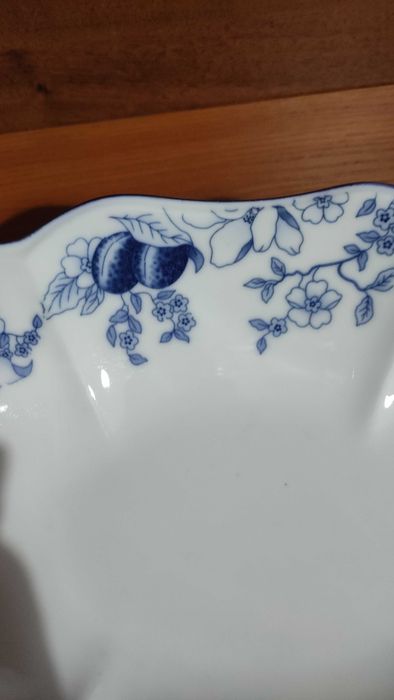 Голям порцеланов панер /фруктиера с дръжки