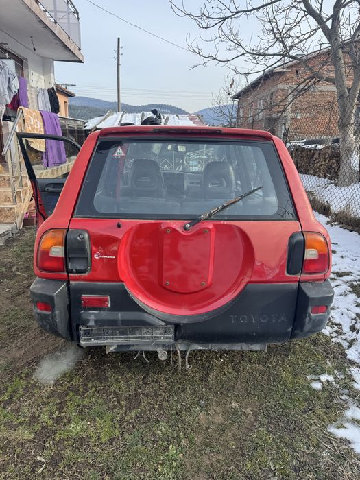 Toyota rav 4 НА ЧАСТИ !
