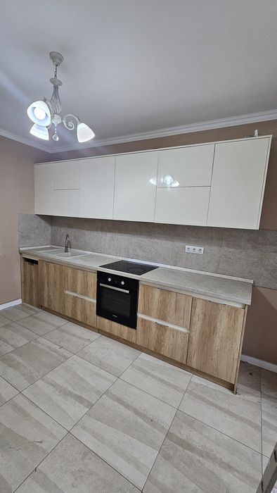 Продам кухонный гарнитур б/у