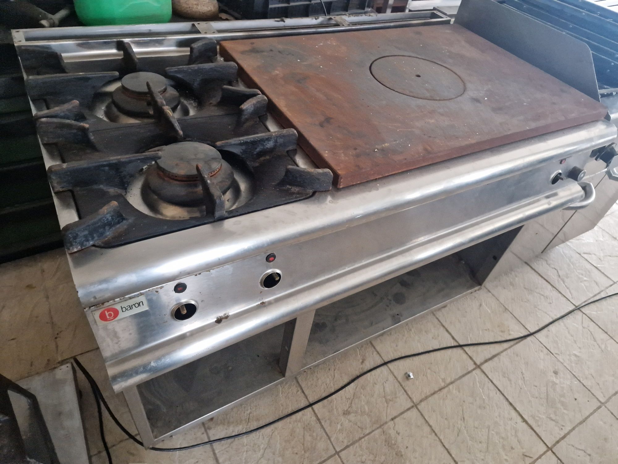 Aragaz 4 ochiuri, de.banc sau cu banc, din inox