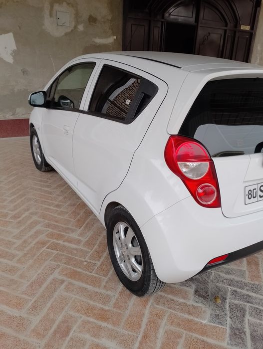 Спарк автомобиль