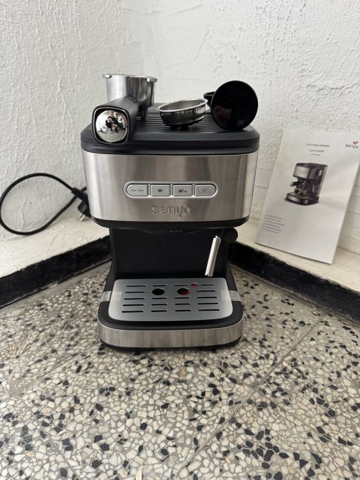 Еспресо Кафемашина Senya SYBF-CM008, Капучино Машина с Мляко, 15 bar!