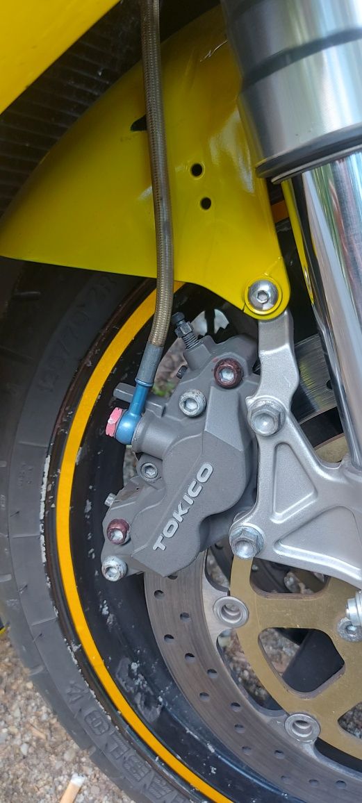 Suzuki gsxr 750  2001