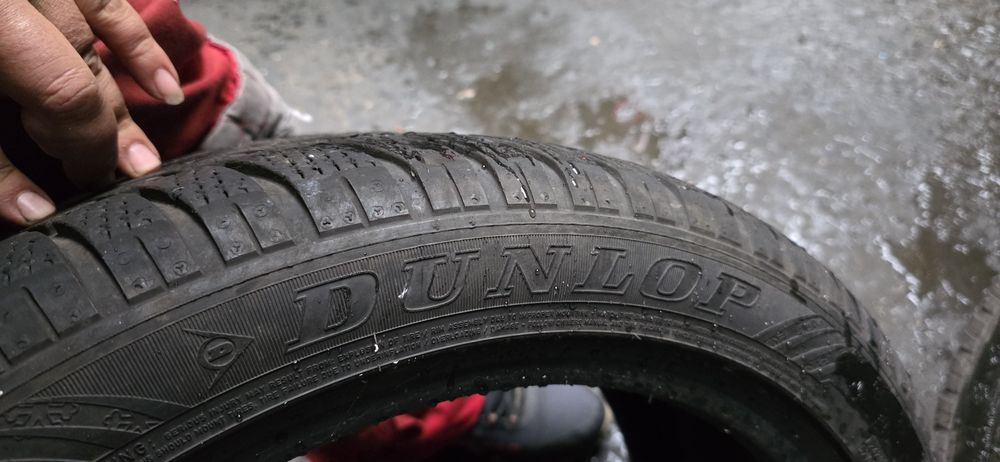 Гуми 2бр 255/40/18 - 1бр  - 75лв