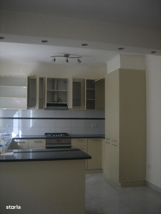 Oferim jumatate de duplex spre inchiriere -ultracentral!