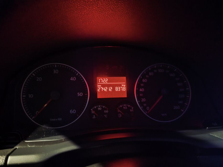 Vând VW Golf 5, an 2008, motor 1.9 TDI