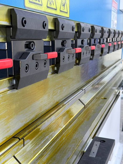 Harsle листогиб 30тон 1600мм