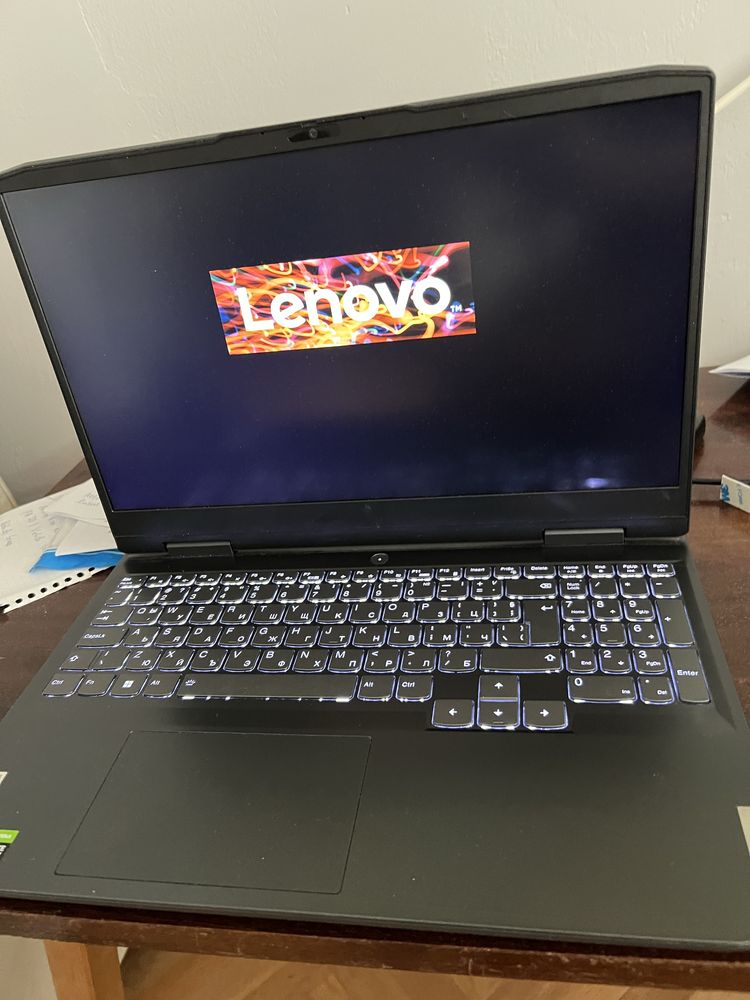 Геймърски лаптоп lenovo gaming 3