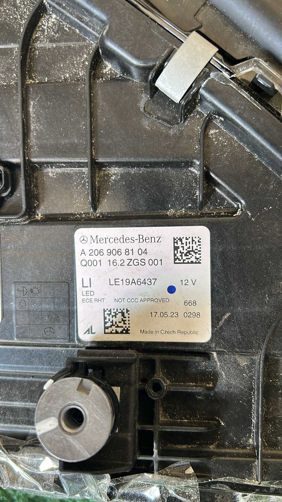 Mercedes C class W206 performance