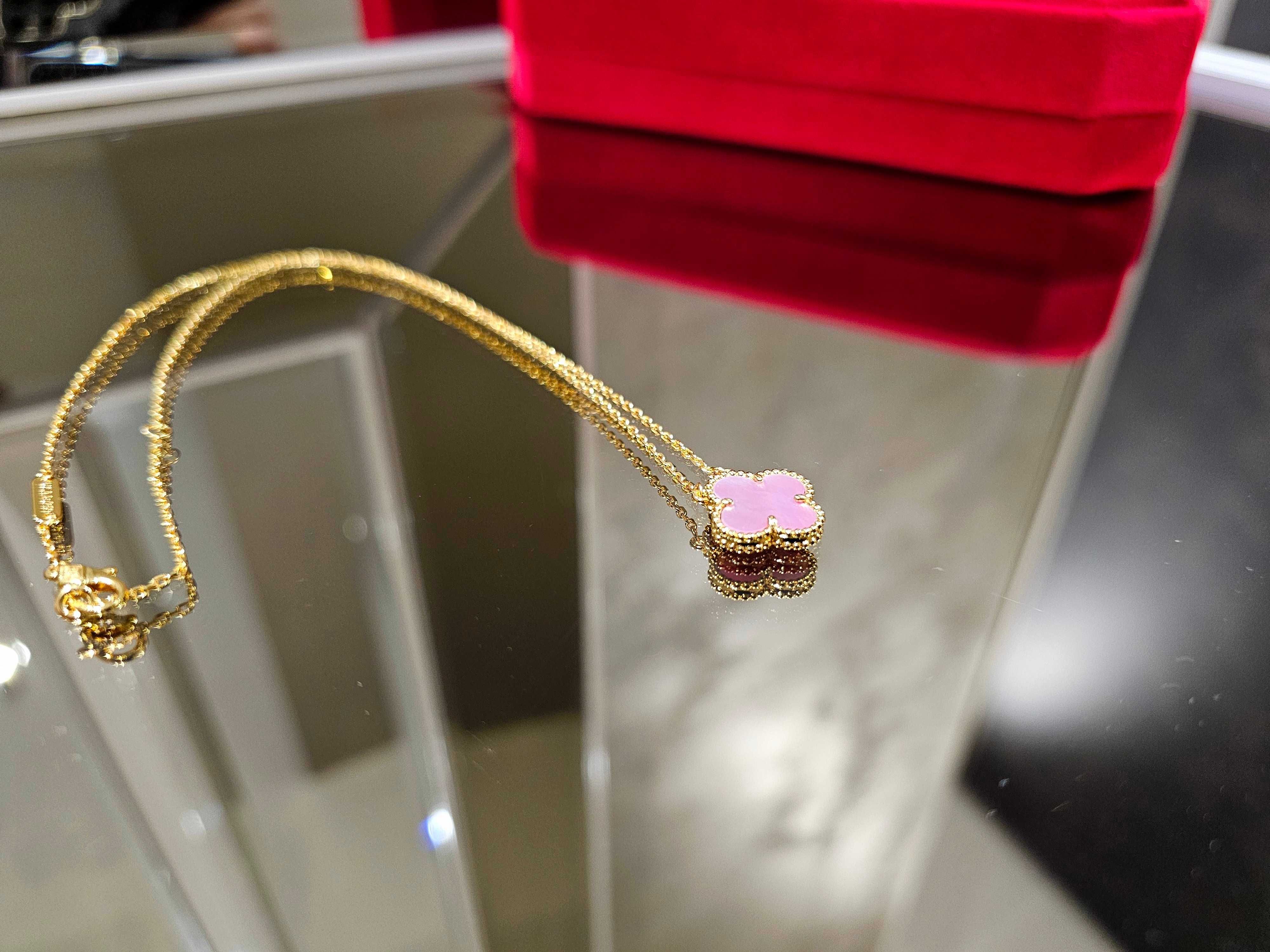 Van Cleef & Arpels VCA Gold Pink Opal Alhambra Clover Дамско Колие