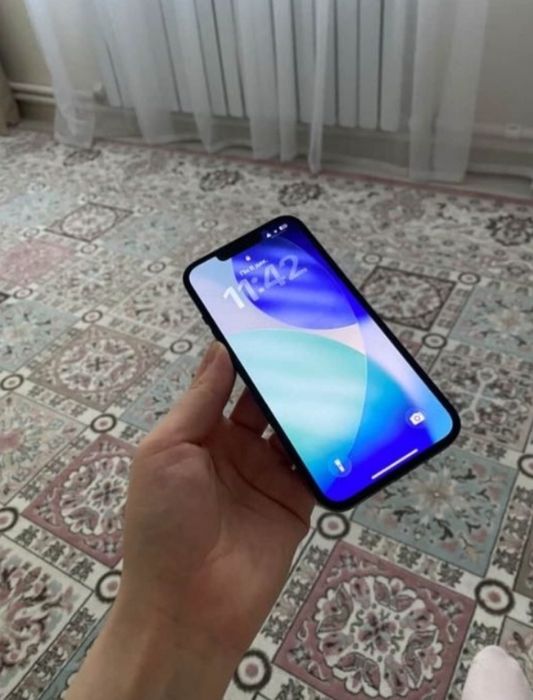 Продам айфон 13 128 гб