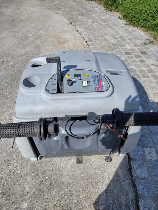 Метящи/ Миещи машини за почистване на под DiBO 512 E
SWEEPER 512 E