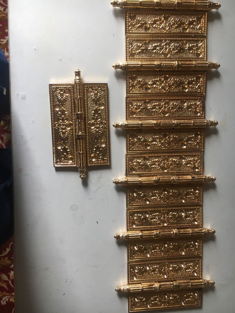 Продам дверные ручки и петля латунь