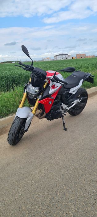 Vand/schimb cu auto - BMW F900R