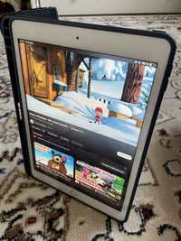 Продам iPad 8-ое поколения Wi-Fi 32 Gb