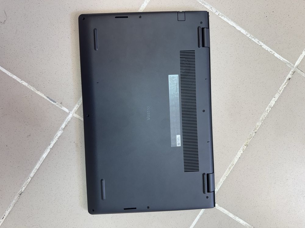 Лаптоп Dell Vostro 15 3535 - 15,6”, отличен