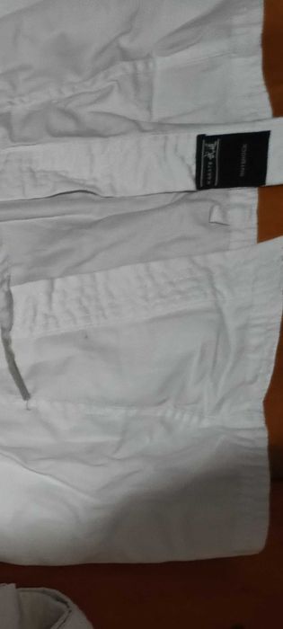 Kimono alb judo, karate,Marime 130 cm/ arte martiale/Sport contact