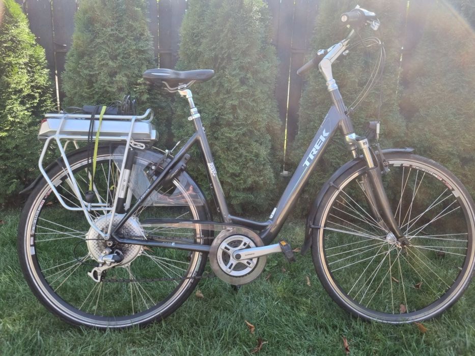 Bicicletă electrică trek t200+