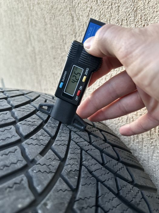 Roti 17 Audi Q5 cu anvelope Iarna Bridgestone 235/65/17