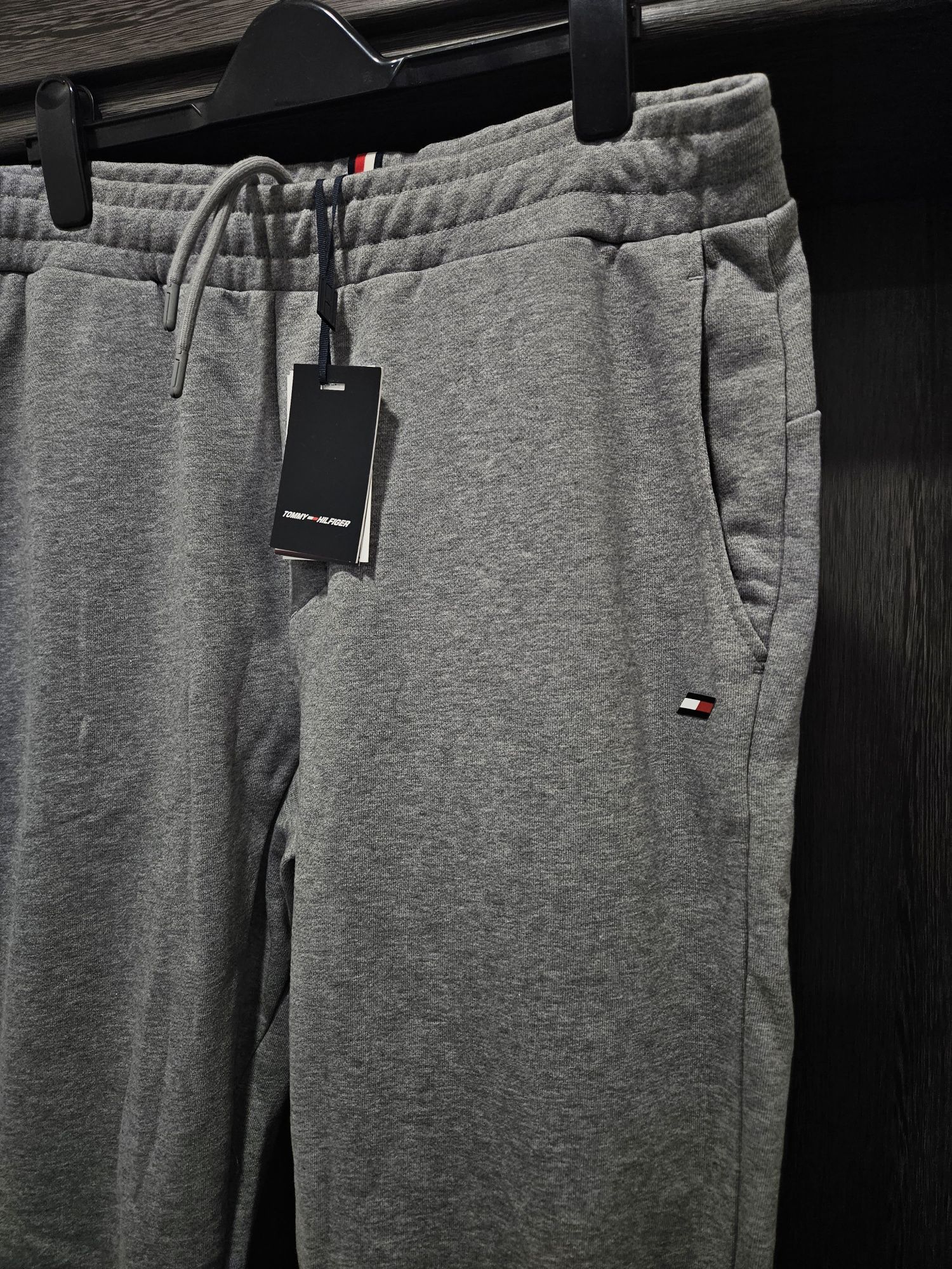 Нови Оригинални Tommy Hilfiger Tech Essentials M Pants