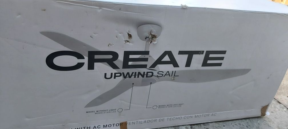 Ventilator de tavan dimensiuni Lăţime 100 cm inălţime 30 cm Adâncime 5