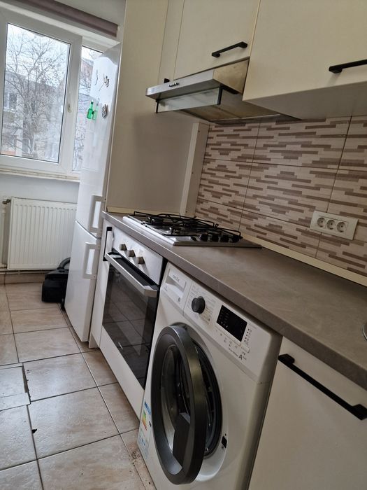 Apartament de închiriat în spate la Iulius Mall