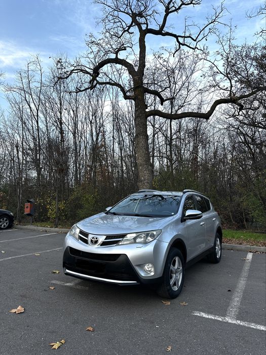 TOYOTA Rav 4 — 4x4