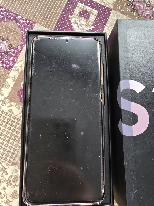 Телефон Samsung S20