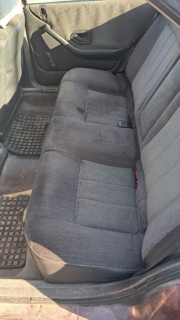 Peugeot 405 GR 1600 90к.с