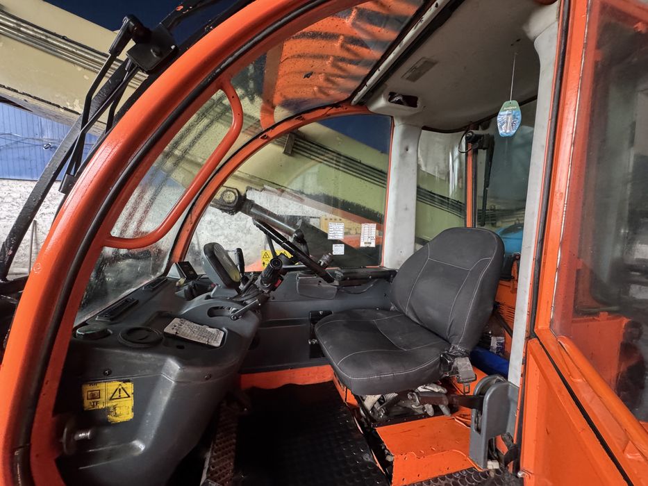 Incarcator telescopic JLG