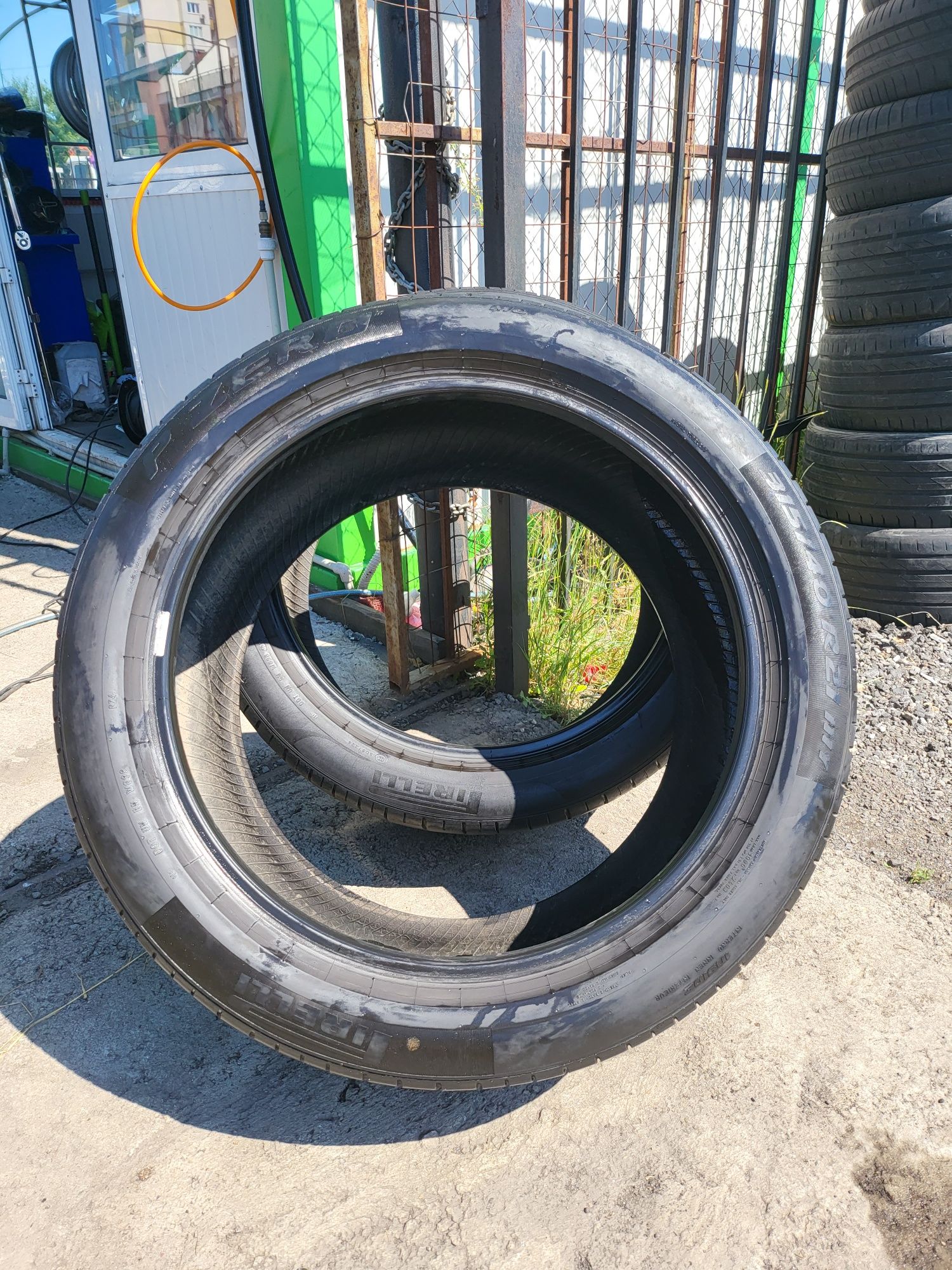 2 летни гуми 315/40R21 Pirelli P.zero спорт пакет,задни