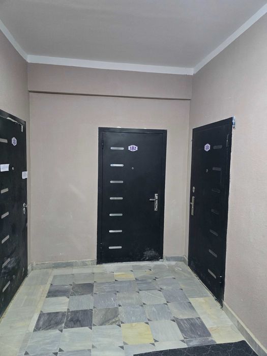 Xonsaroy domidan 1 xonali evro remont kvartira odam yashamagan.