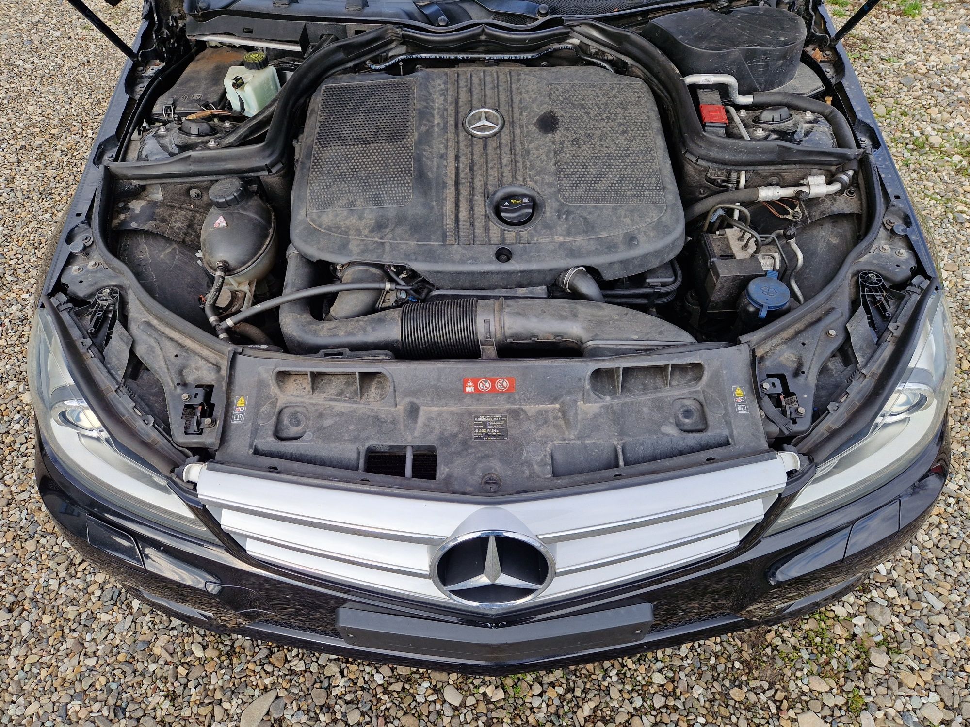 Dezmembrez dezmembrari Mercedes C class w204 facelift AMG xenon om651